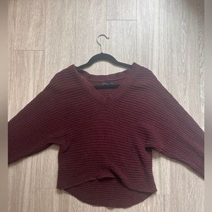 American Eagle Sweater V neck